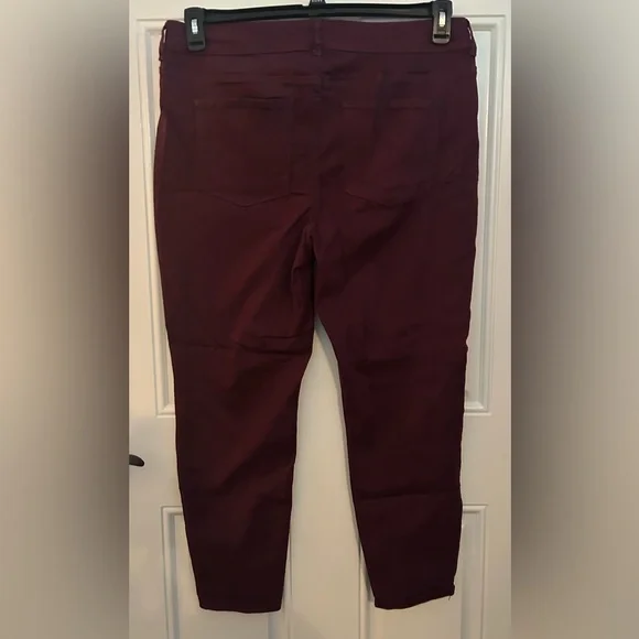 Maurices Skinny Stretch Jeggings in Plum Purple - Picture 4 of 6